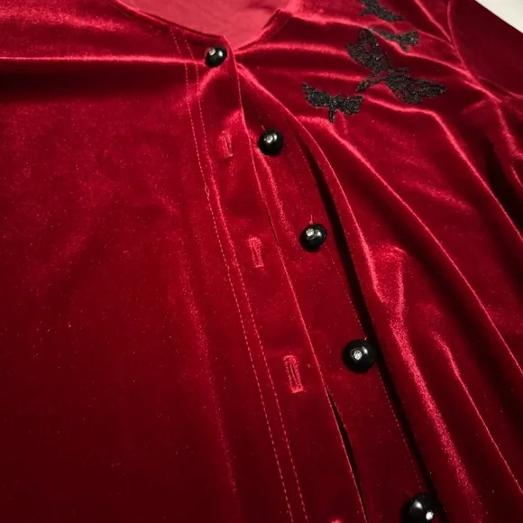 Vintage Y2K Red Velvet Cardigan Medium‎ Vampire Dark Romantic Whimsy Goth Beaded - Picture 4 of 5
